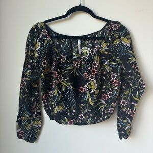 Lani California Navy Floral Blouse Elastic Hem Billow Scoop Neck